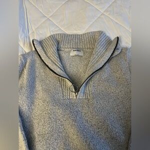 Old Navy women’s  Zip-Up Sweater in Light Gray